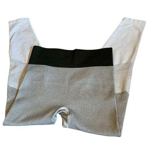 Aerie Black and Gray Colorblock Leggings